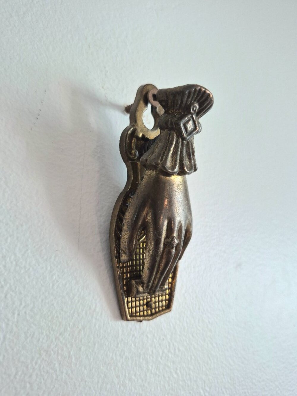 Vintage Antique Brass Hand Clip, Victorian Style, Made In Canada - Picture 10 of 11
